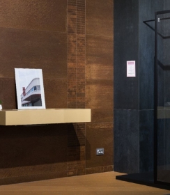 Маленькое справа